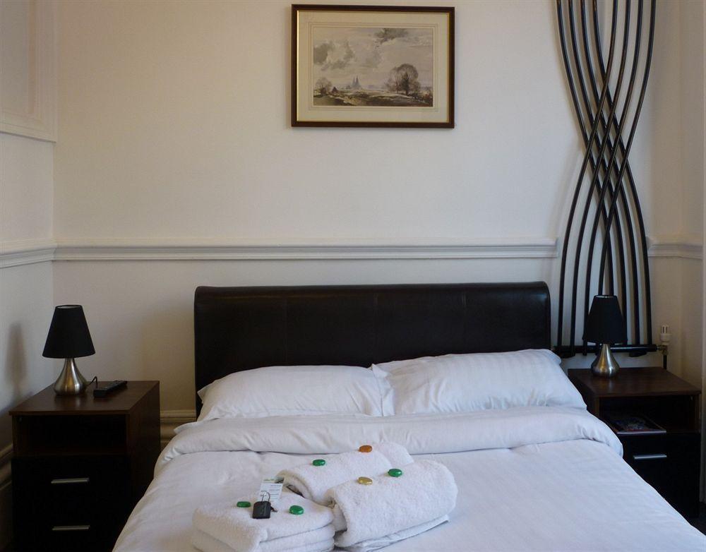 Lichfield House Guest house 4*